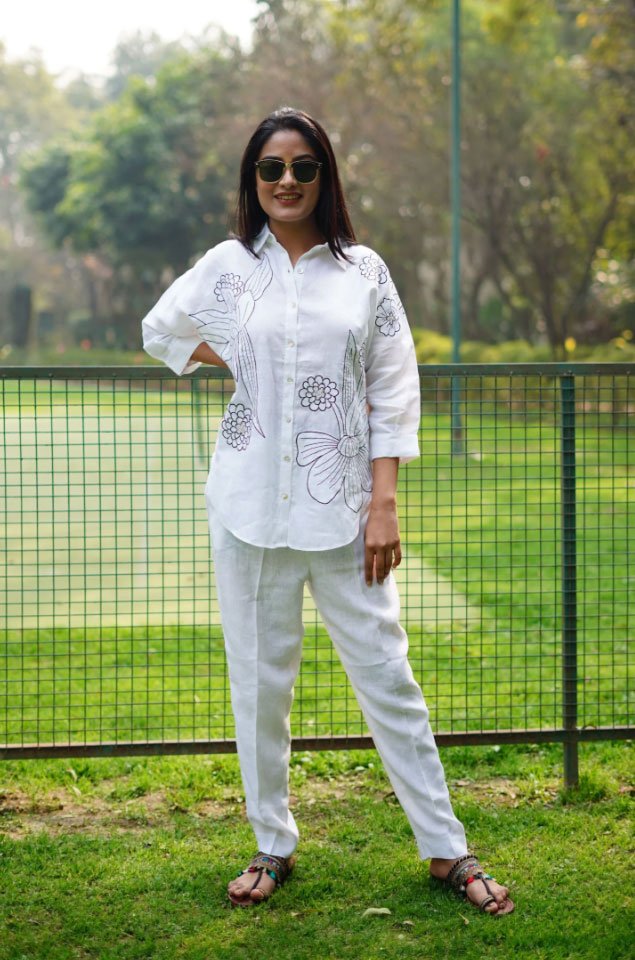 White Big Flower B/W EMB Shirt